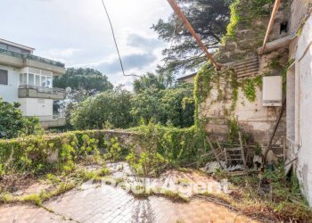 Giardino - Casa indipendente corso V. Emanuele, 129, Angri - foto 8