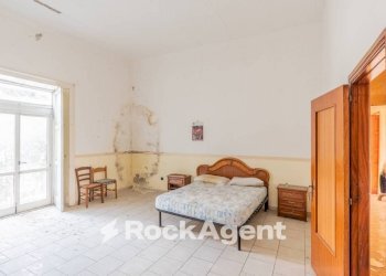 Camera da letto - Casa indipendente corso V. Emanuele, 129, Angri - foto 19