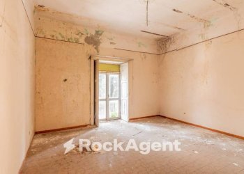 Camera da letto - Casa indipendente corso V. Emanuele, 129, Angri - foto 26