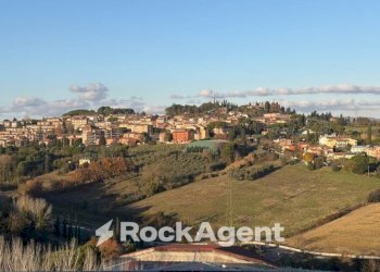 Vista - Quadrilocale viale Camillo Benso di Cavour, 238, Siena - foto 4