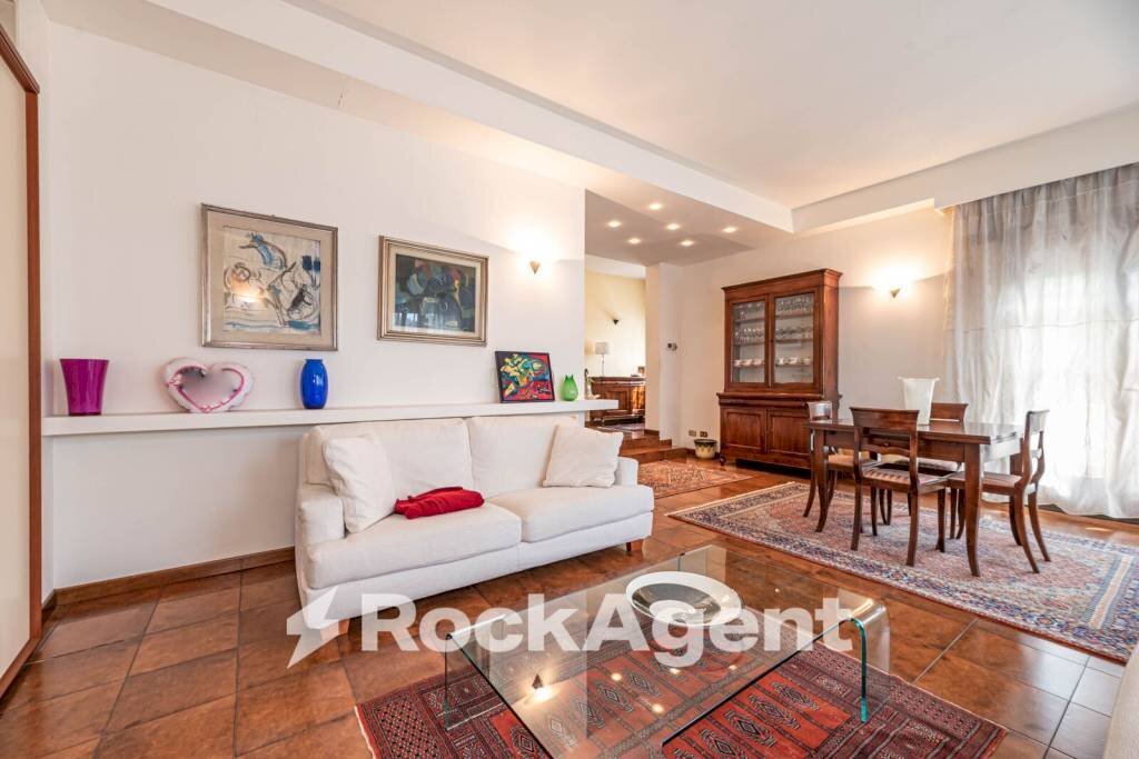 Salone - Villa via I. Nievo, 28, Ponte San Nicolò - foto 1