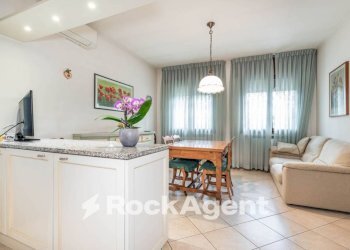 Salone - Villa via I. Nievo, 28, Ponte San Nicolò - foto 10