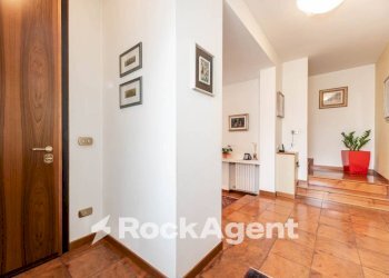 Corridoio - Villa via I. Nievo, 28, Ponte San Nicolò - foto 4