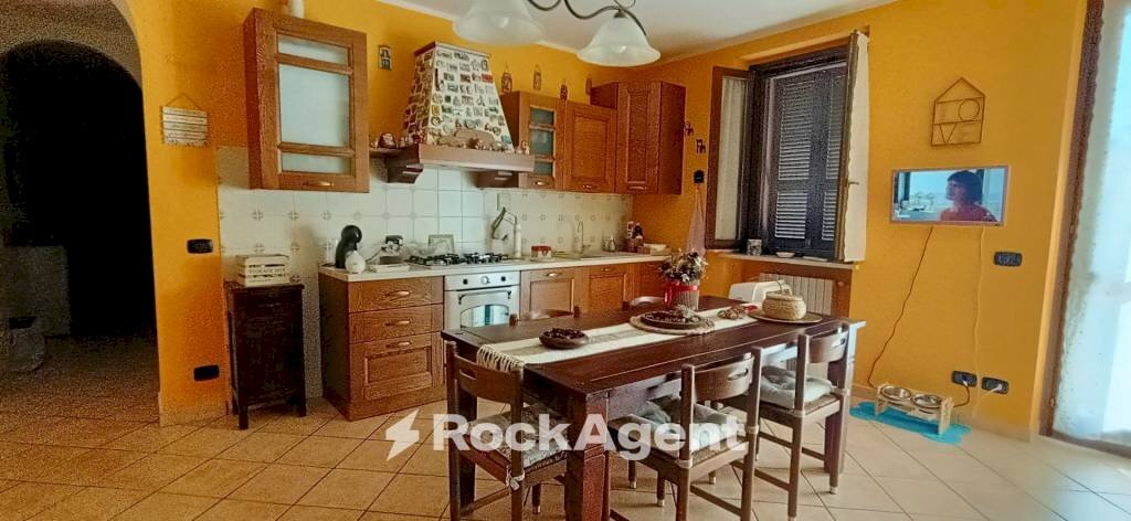 Cucina - Appartamento corso Italia, 38, Mede - foto 2