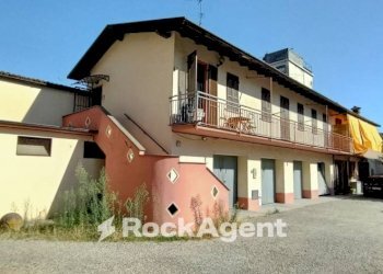Facciata - Appartamento corso Italia, 38, Mede - foto 1