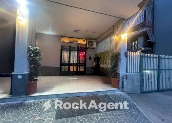 Interno palazzo - Negozio via Pasquale Vitiello, 99, Scafati - foto 3