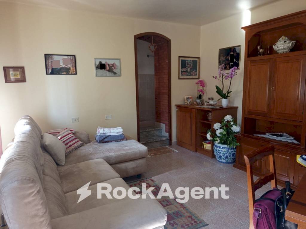 Salone - Rustic strada Comunale delle Casette, 51, Massa - photo 2