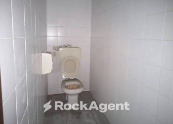Bagno - Ufficio corso Orbassano, 336, Torino (zona Santa Rita) - foto 16