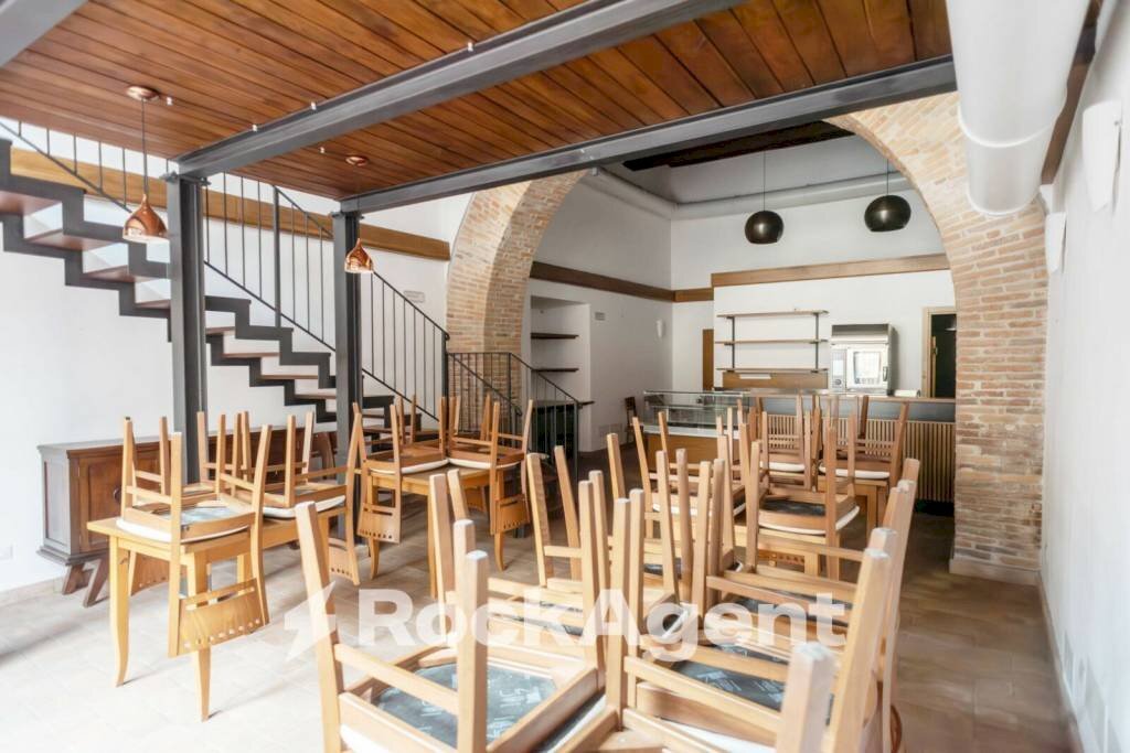 Interno non residenziale - Negozio via Andrea Doria, 18, Viterbo - foto 3