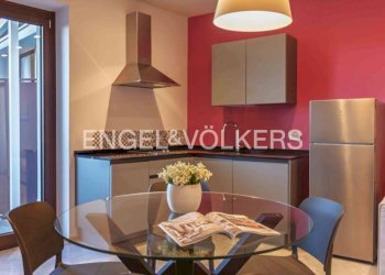 Cucina - Bilocale via Vittorio Alfieri, Castiglione Falletto - foto 2