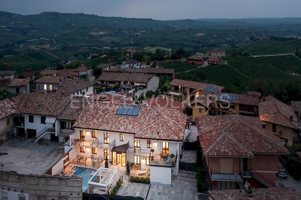 Vista - Appartamento via Vittorio Alfieri, Castiglione Falletto - foto 2