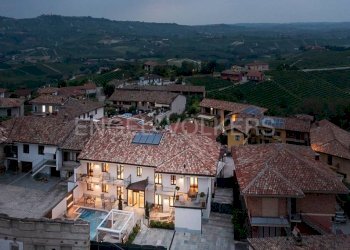 Vista - Appartamento via Vittorio Alfieri, Castiglione Falletto - foto 2