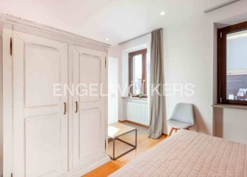 Camera da letto - Appartamento via Vittorio Alfieri, Castiglione Falletto - foto 6