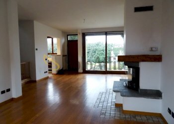 Soggiorno con camino - Villa Castelseprio - photo 2