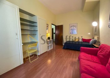 11.jpg - Bilocale Via Cavour, Torino (zona Centro) - foto 2