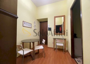 5.jpg - Bilocale Via Cavour, Torino (zona Centro) - foto 11