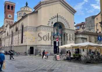 3.jpg - Bilocale Via Cavour, Torino (zona Centro) - foto 16