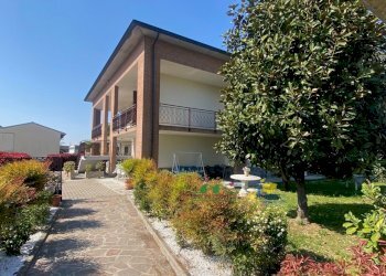 4.jpg - Villa Via Ottavio Ricci 20, Fontanellato - foto 7