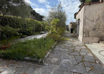 8f40a9c1-bda4-404e-8206-90e4db16bcfe.jpg - Villa Via Firenze 48, Carrara - foto 9