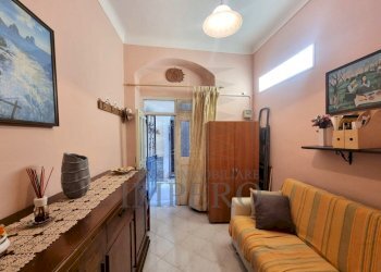 10.jpeg - Bilocale Vico Saonese 18, Ventimiglia - foto 1