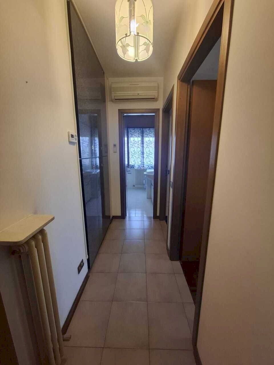 9d1be4a2-e654-4cf8-8c8f-3c7d204d72c8.JPG - Appartamento Rovigo - foto 2