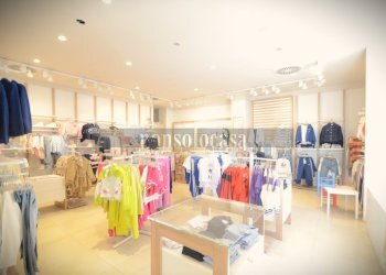 NEGOZIO - Locale Commerciale Via Alessandro Manzoni 220, Perugia - foto 2