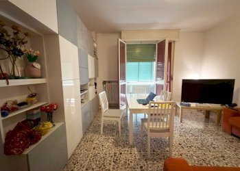 5.jpg - Quadrilocale Reggio nell'Emilia - foto 1