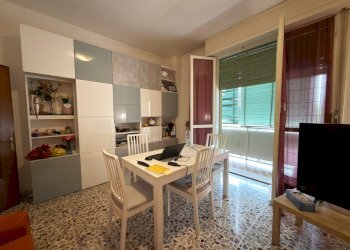 7.jpg - Quadrilocale Reggio nell'Emilia - foto 3