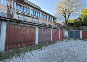 foto garage 1.jpeg - Appartamento Via Orbetellana, Scansano - foto 14