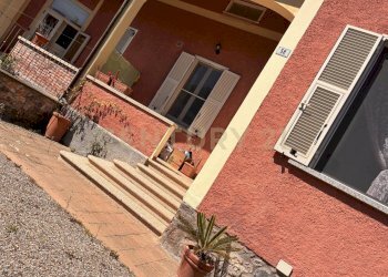 facciata2.jpg - Casa indipendente Strada Statale 1 42, Orbetello - foto 1