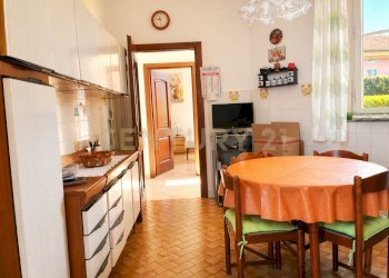 cucina.jpg - Casa indipendente Strada Statale 1 42, Orbetello - foto 7