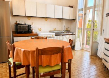 cucina2.jpg - Casa indipendente Strada Statale 1 42, Orbetello - foto 8