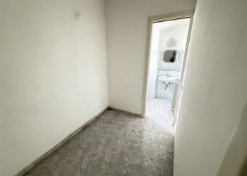 IMG_4360.JPG - Trilocale Viale Giuseppe Mazzini, Sarzana - foto 11