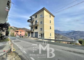 CASEGGIATO - Appartamento Frazione Pannesi 53, Lumarzo - foto 7