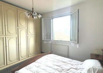 camera da letto - Appartamento Frazione Pannesi 53, Lumarzo - foto 15