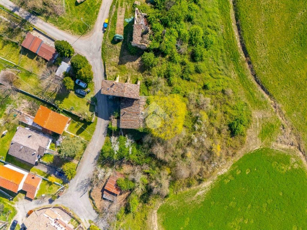Rustico Strada per carpaneto, Lesignano de' Bagni - foto 1