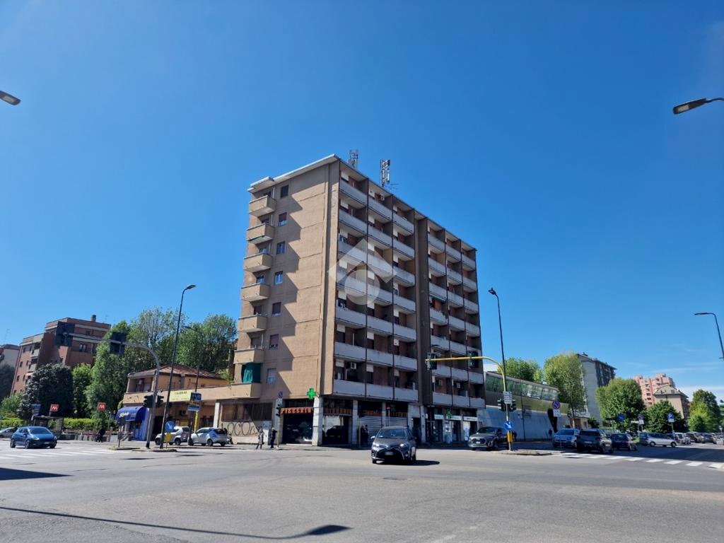 Bilocale Via Simone Saint Bon, Milano (zona Inganni) - foto 1