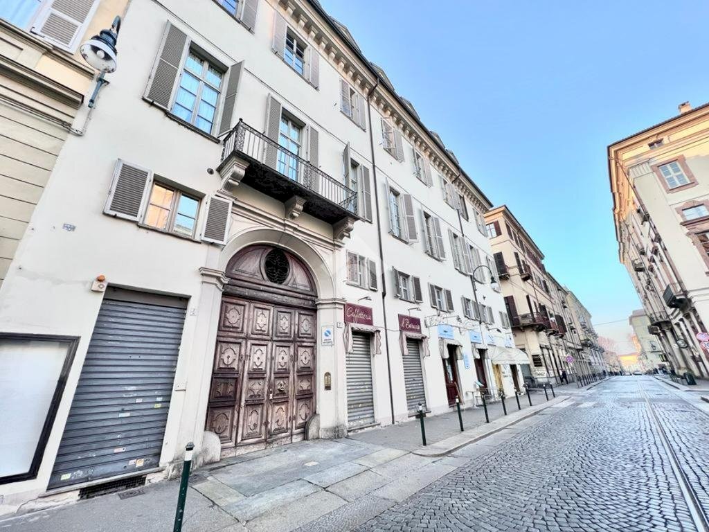 Quadrilocale Via Della Consolata, Torino (zona Quadrilatero Romano) - foto 2