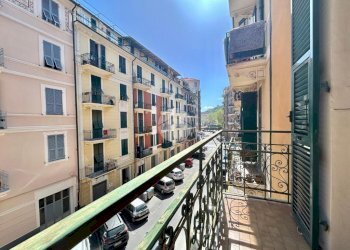 Quadrilocale Via Alessandria, Savona - foto 1