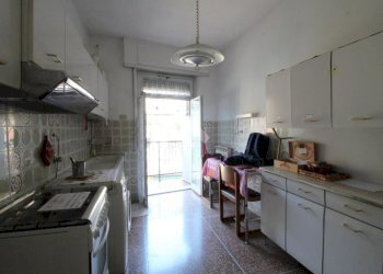 Quadrilocale Via Giulia De Vincenzi, Genova (zona Molassana) - foto 1