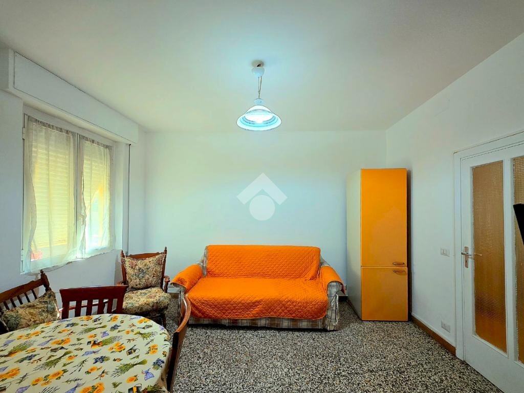 Quadrilocale Via G. Cuneo, Savona (zona Legino) - foto 1