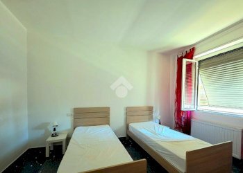 Quadrilocale Via G. Cuneo, Savona (zona Legino) - foto 3