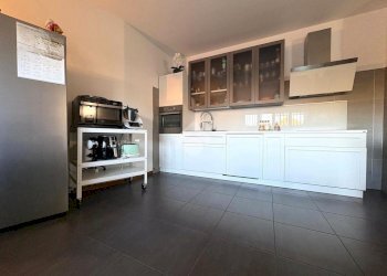 Three-room apartment Via Pisa, Legnano - photo 6