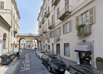 Negozio Via Giovanni Plana, 1, Torino (zona Centro) - foto 1