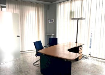 Negozio Via Bibiana, 25, Torino (zona Borgo Vittoria) - foto 34