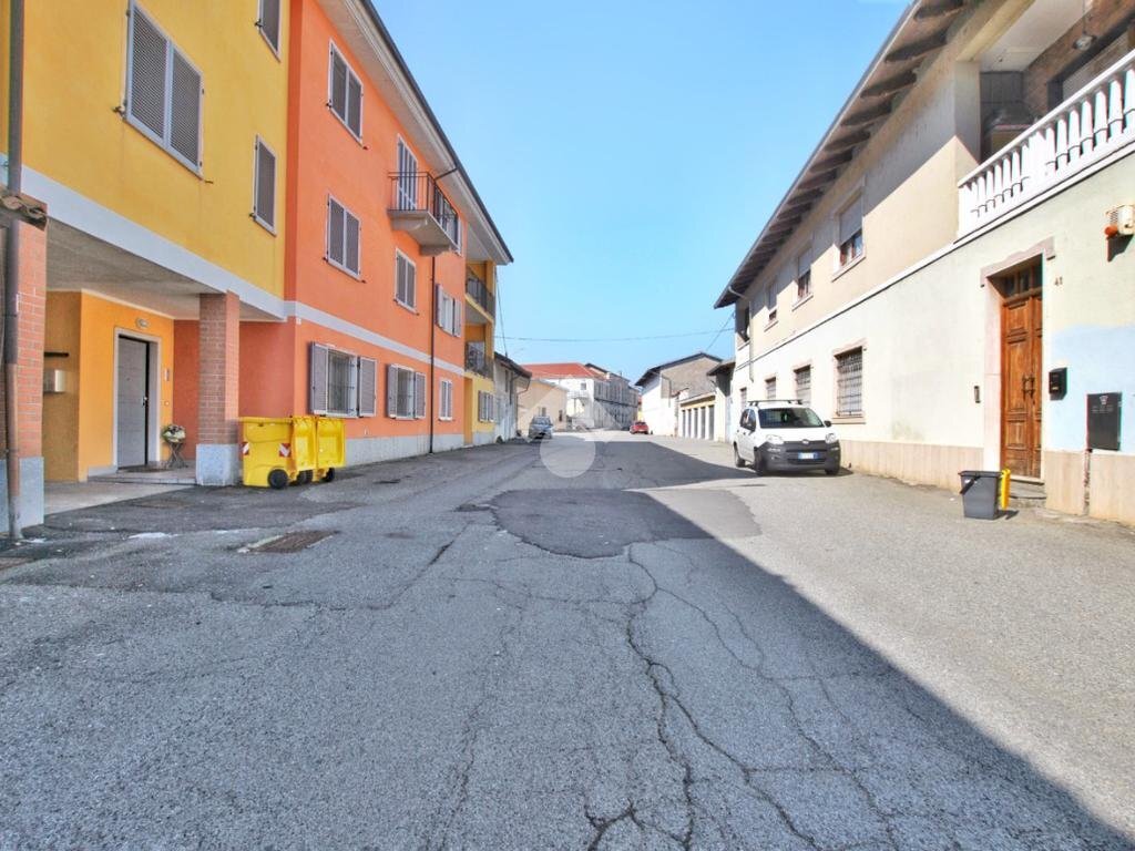 Four-room apartment Via Solaro del Borgo, Livorno Ferraris - photo 3