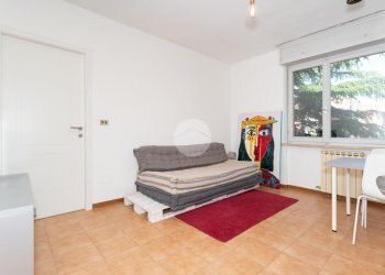 Two-room apartment Via Collegno, Alpignano - photo 1