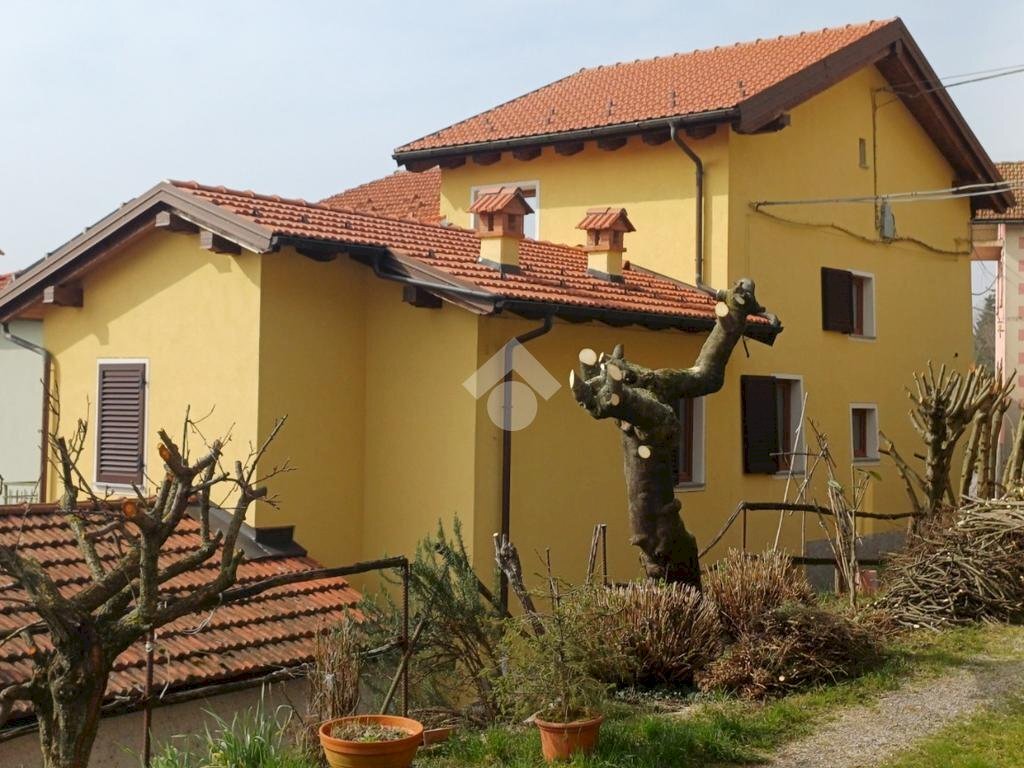 Semi-detached house Via Carlo Garrè, Savignone - photo 2