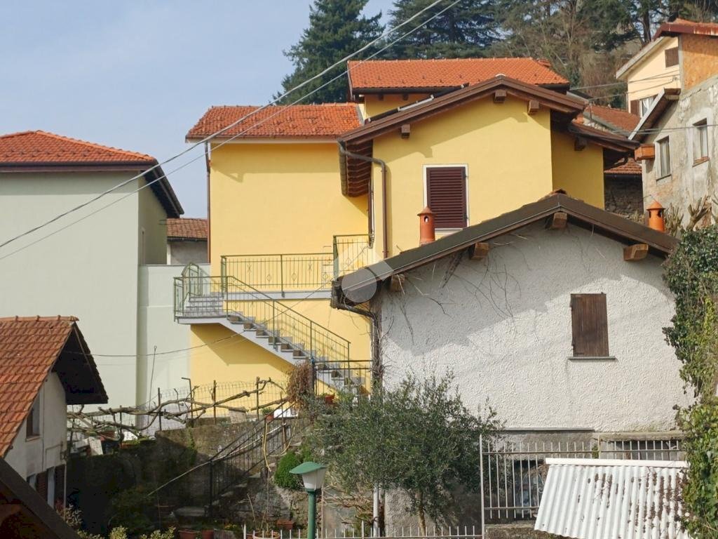 Semi-detached house Via Carlo Garrè, Savignone - photo 3