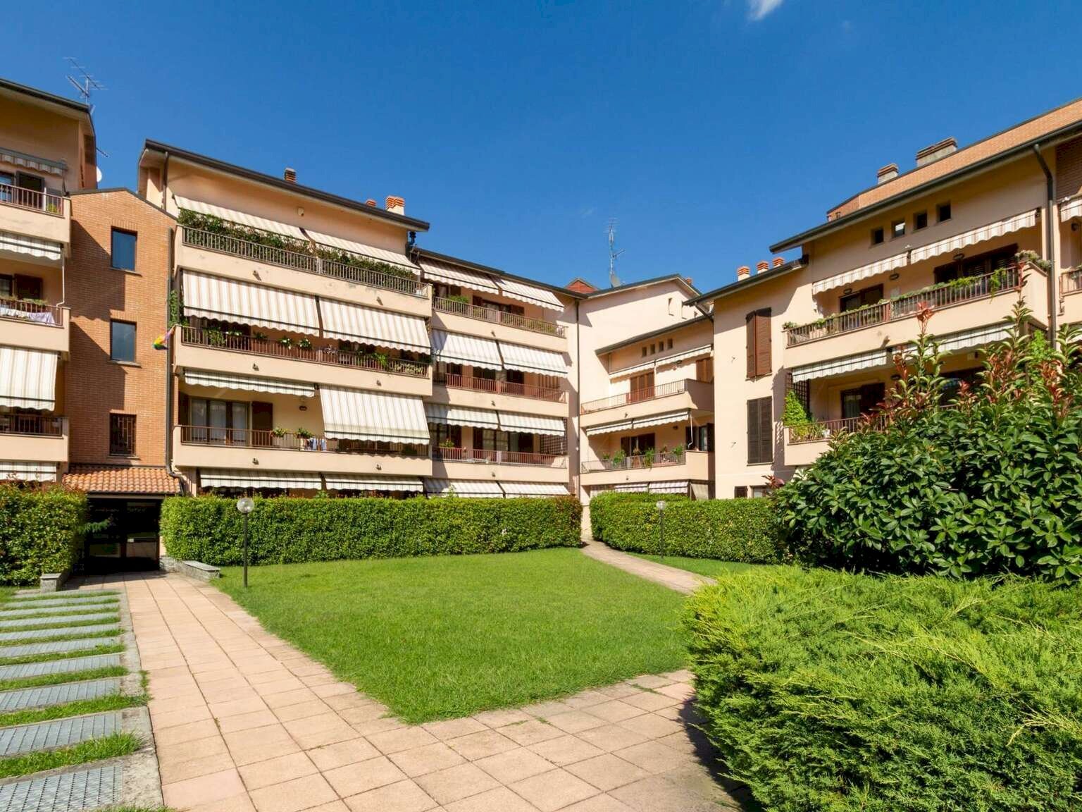 Trilocale Usmate Velate - foto 1